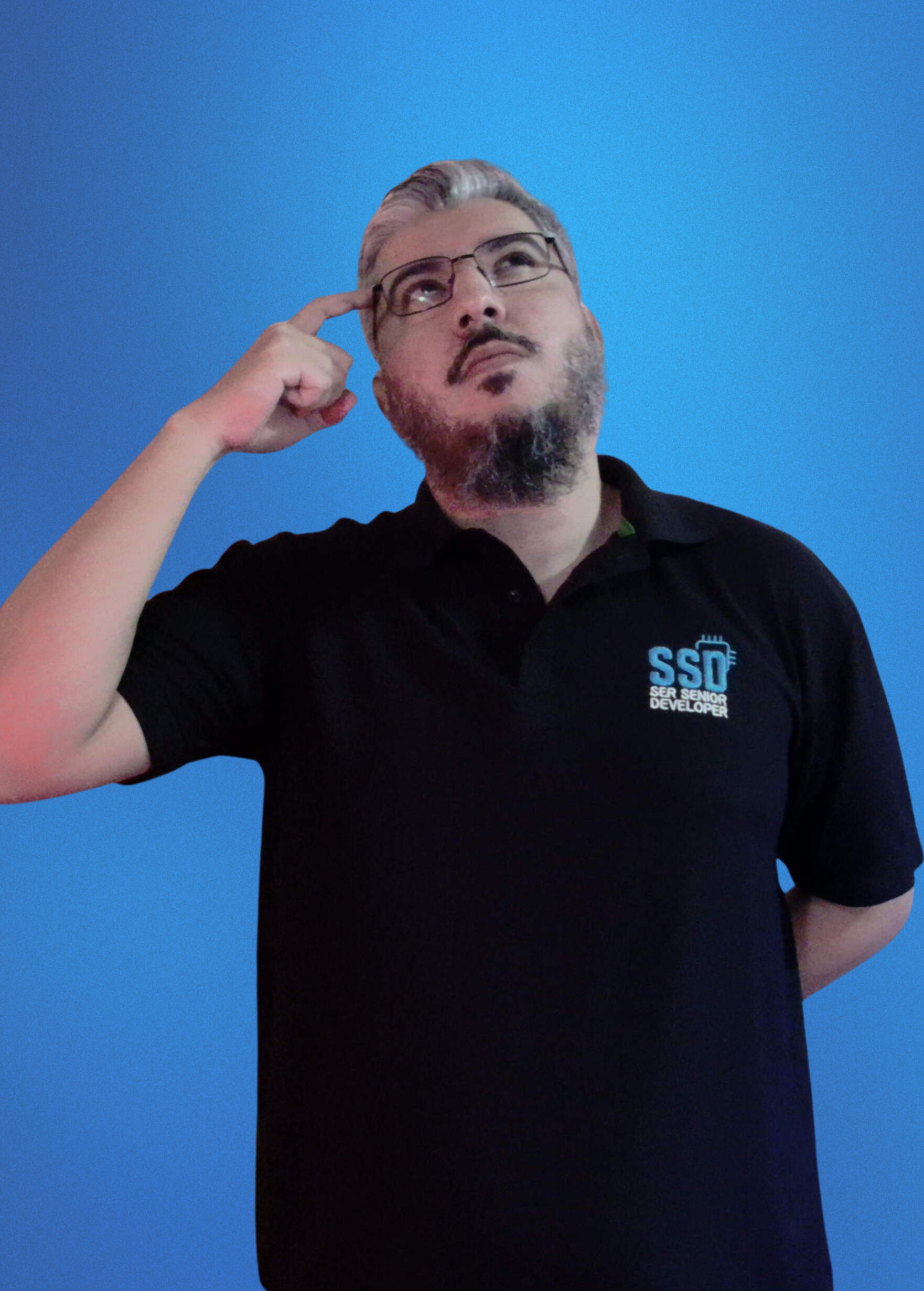 Alex Carrillo desarrollando un método de inglés enfocado en developers